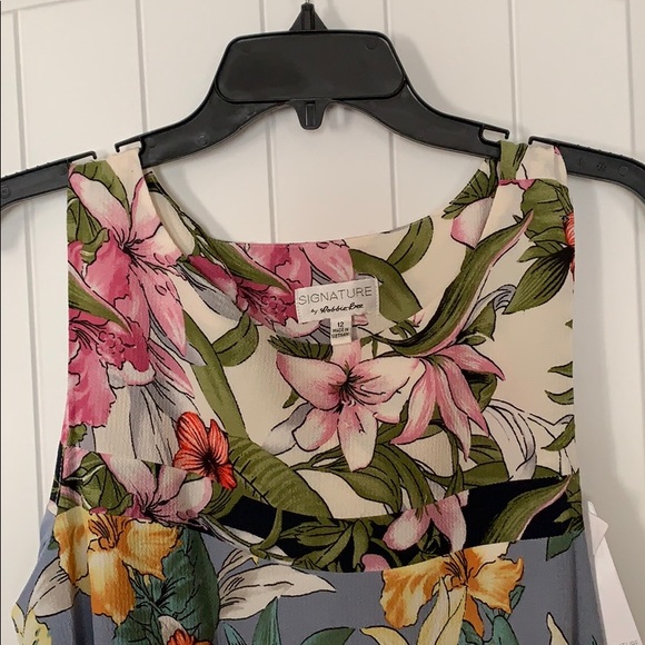 Signature Robbie Bee Long Floral Dress - Picture 3 of 4